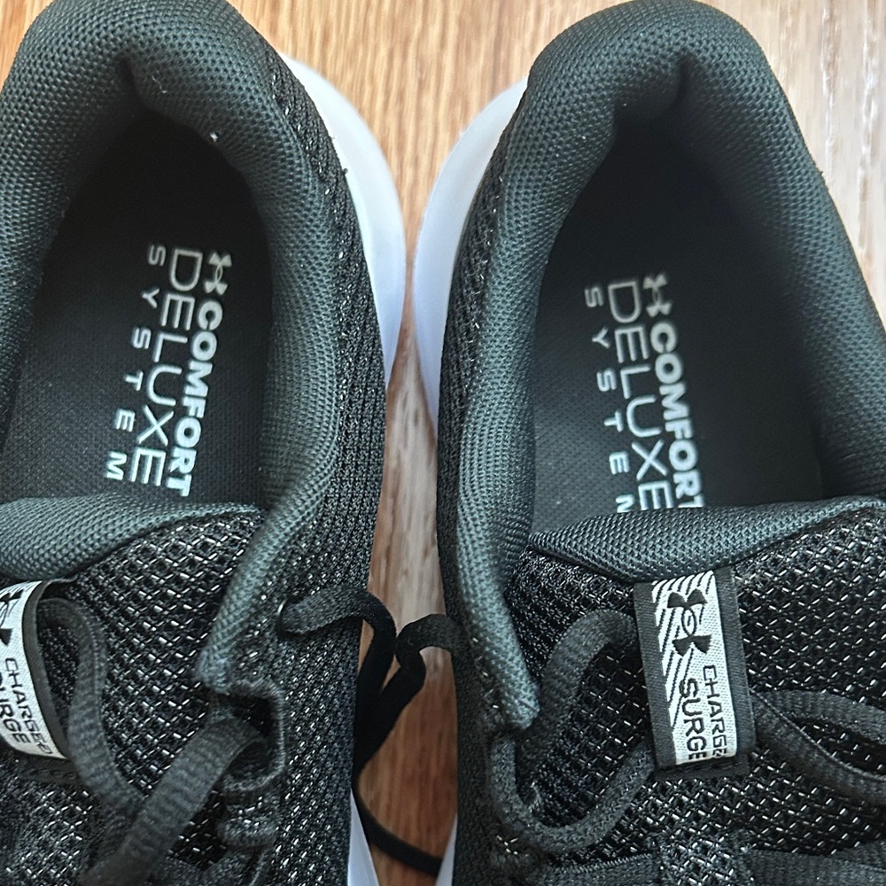 Under Armour Black Athletic Shoes - Picture 3 of 9
